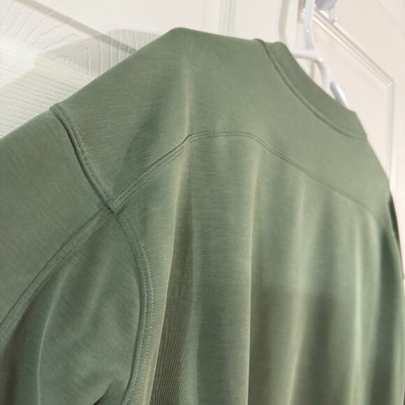 Lululemon Perfectly Oversized Cropped Crew Softstreme - Green Twill - Size 4 - Picture 10 of 11